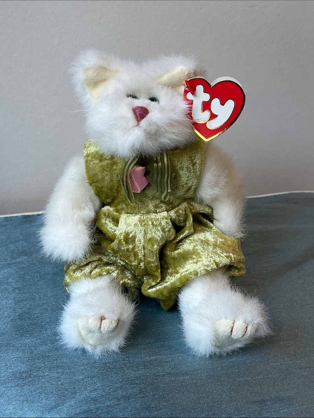 VTG Ty Attic Treasures Katrina the Cat Plush Green Velvet Outfit Jointed